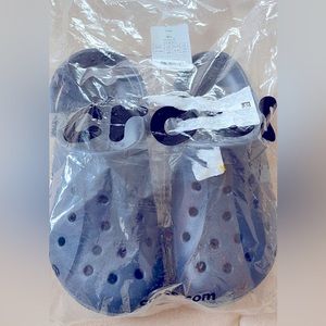 Crocs dark blue women size 9 or men’s size 7